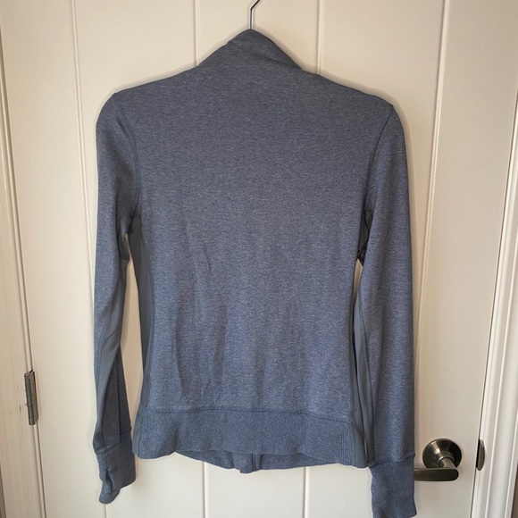 Grey and pink Nike zip-up jacket - Picture 4 of 4